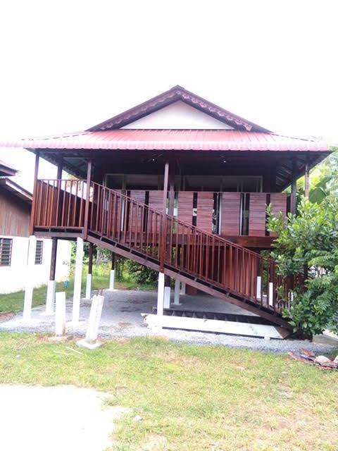 Rumah Kurnia Kangar Esterno foto